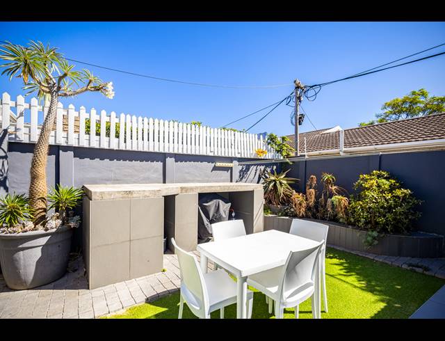 2 BEDROOM SEMI DETACHED FOR SALE IN HARFIELD VILLAGE